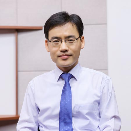 Young-Uk Cho