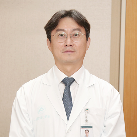 Hyun-Woong Cho